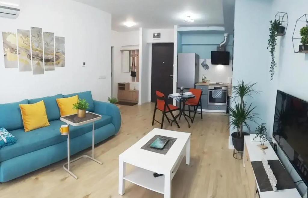 BEYOND ABSTRACT - Gorgeous 1BR Apt