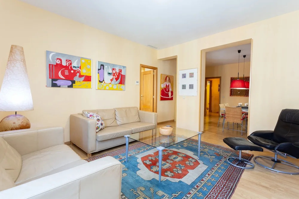 MC YOLO Apartamento Estación de Atocha