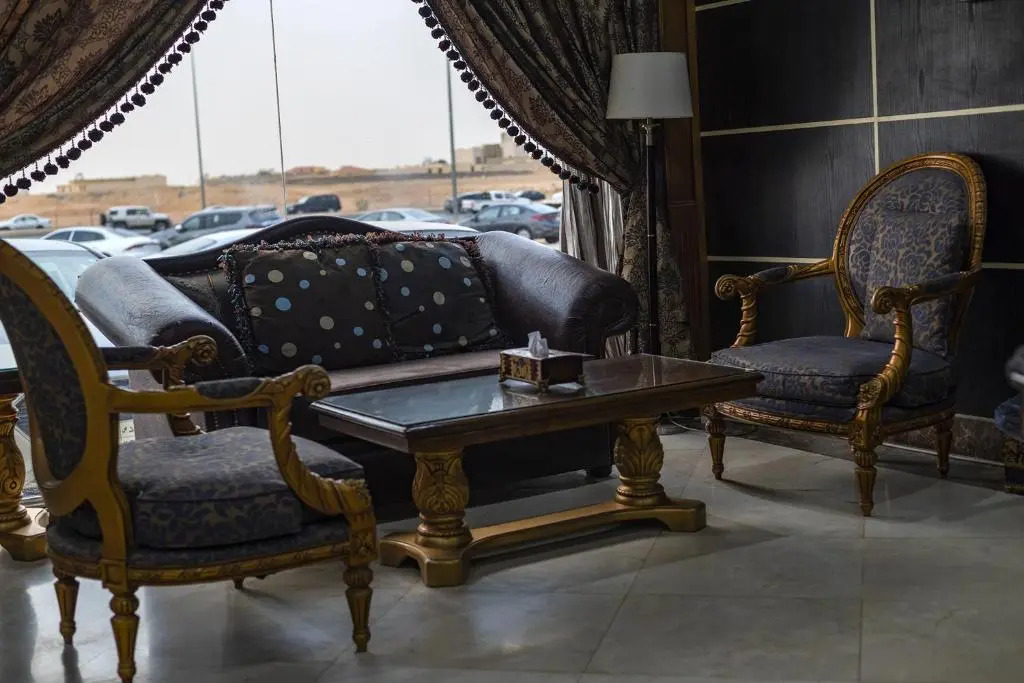 Quiet Rooms 8 Serviced Apartments