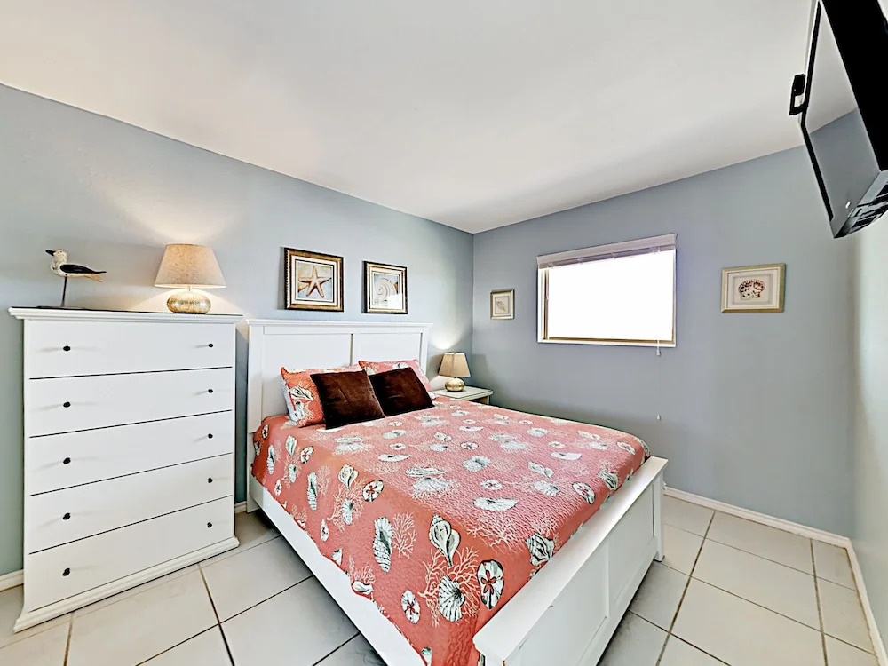 Gulf Unit 805 - 2 Br Condo
