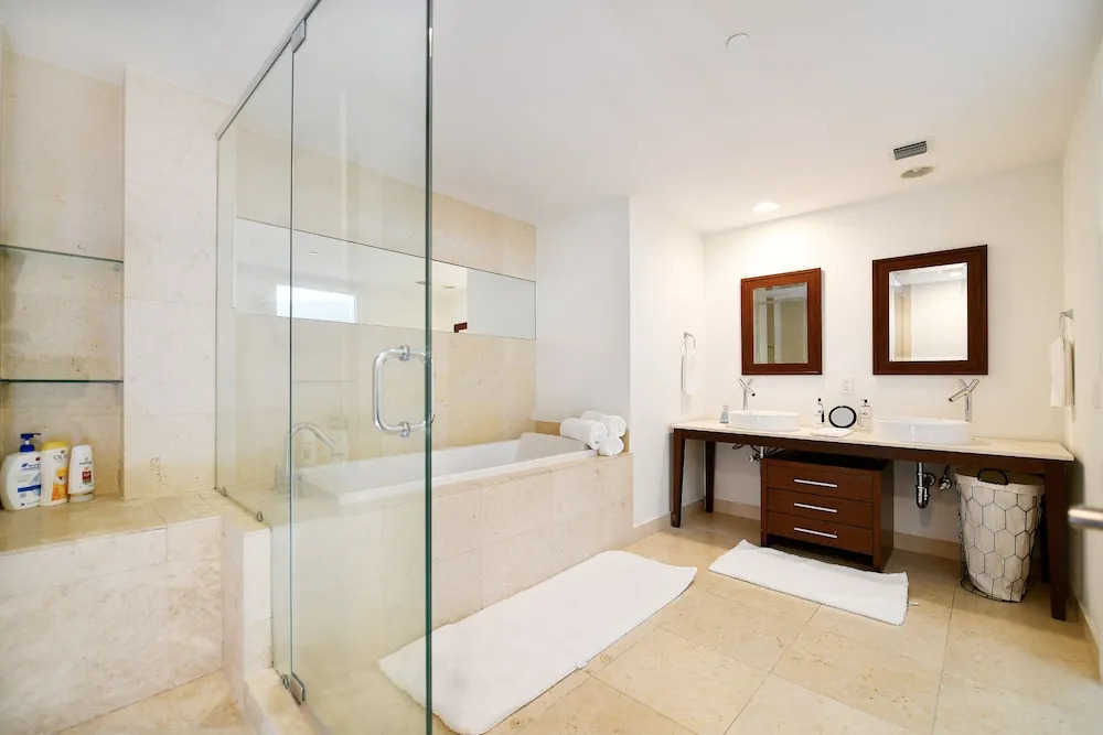 Miami World Rental - Iconbrickell 4810