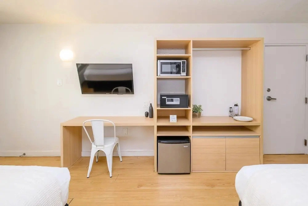 Upstay: Studio Apartment w/ Pool Near Disney World
