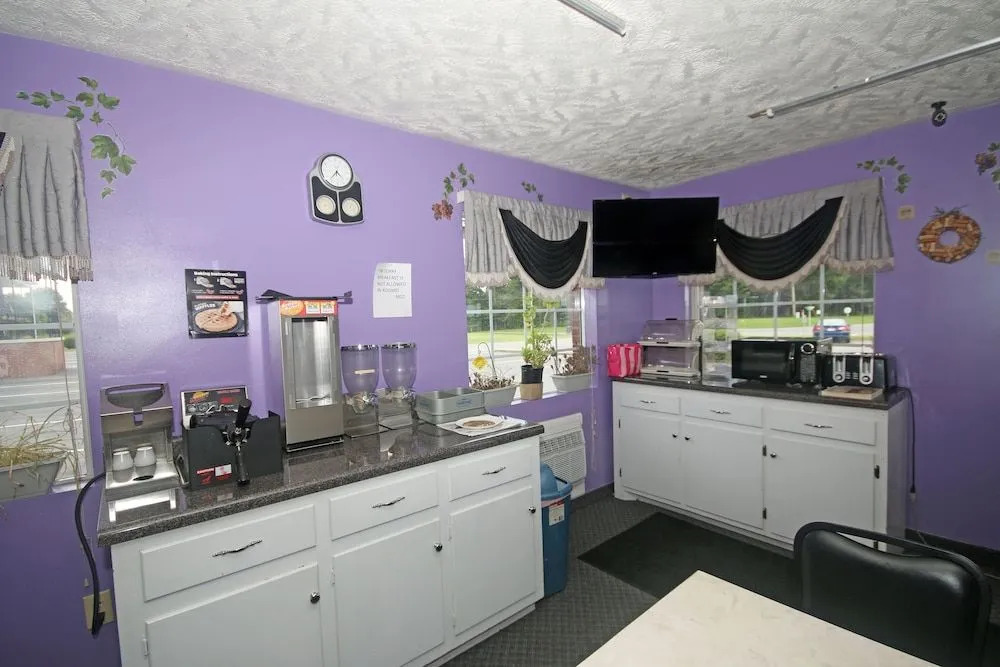 Surry Inn - Dobson - I-77 - Exit 93