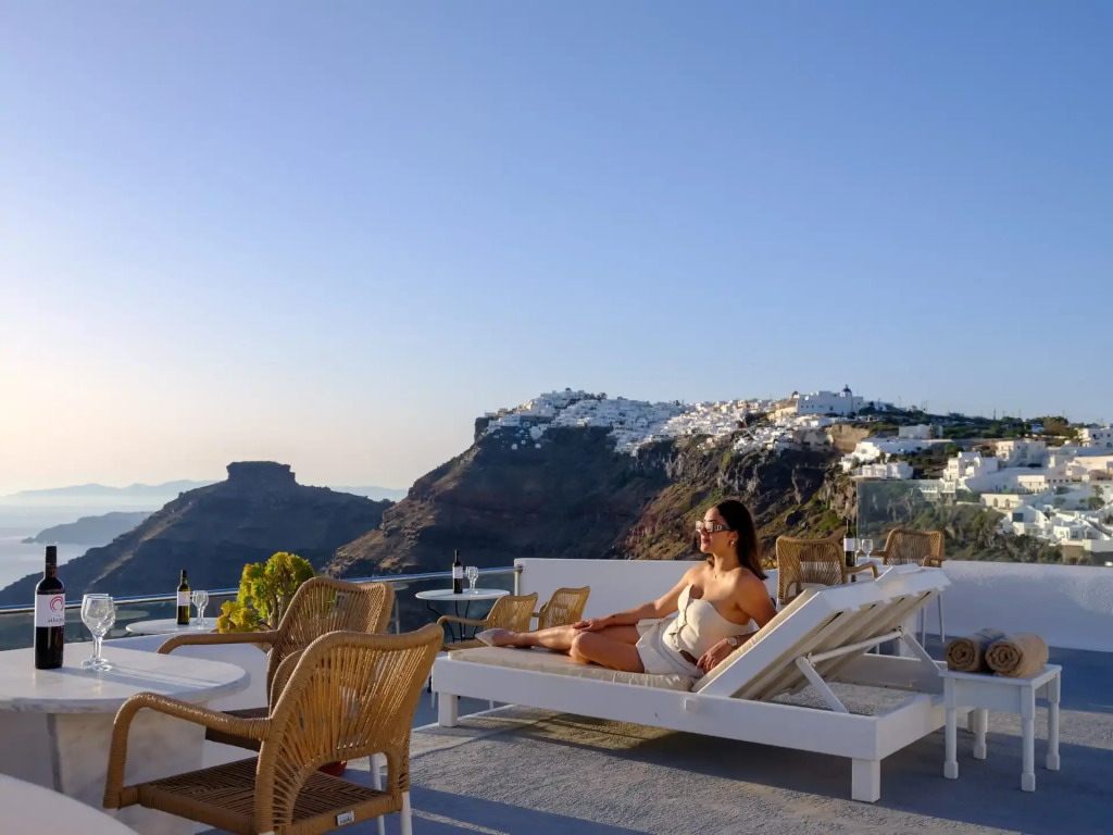 Vallas Apartments & Villas