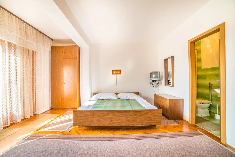 Apartments Antic SELCE