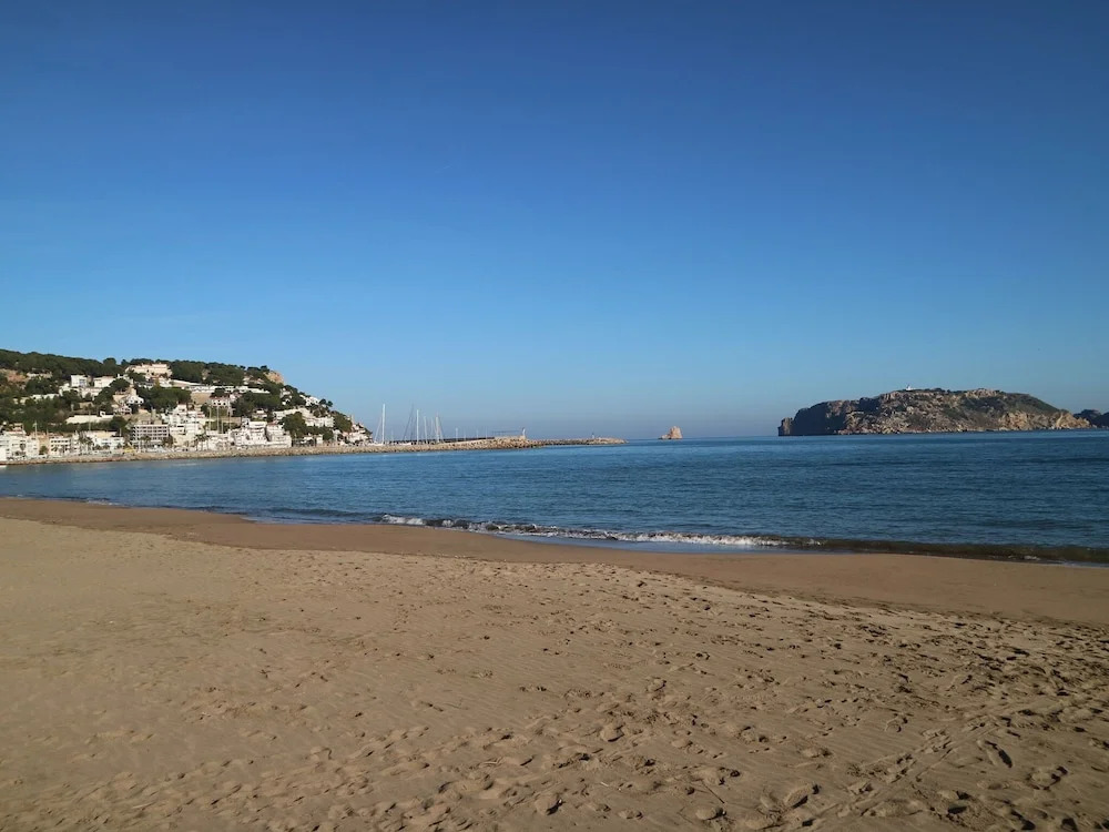 Explore Costa Brava From a Luxurious Holiday Home Close to the Centre