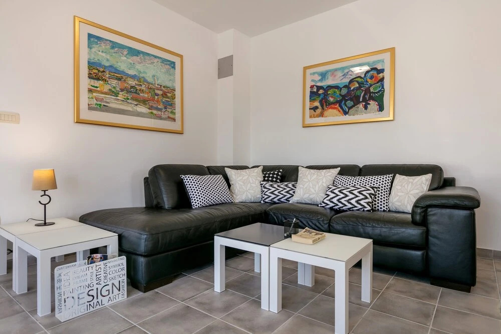 Villa Makarac - Heated Pool, Beach 140m & Kids Playground I Brač