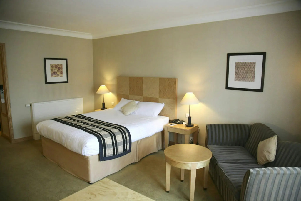 Regency Park Hotel