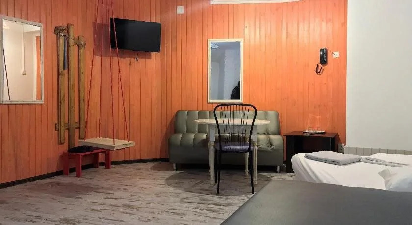 MAMBA HOTEL - готель в укритті