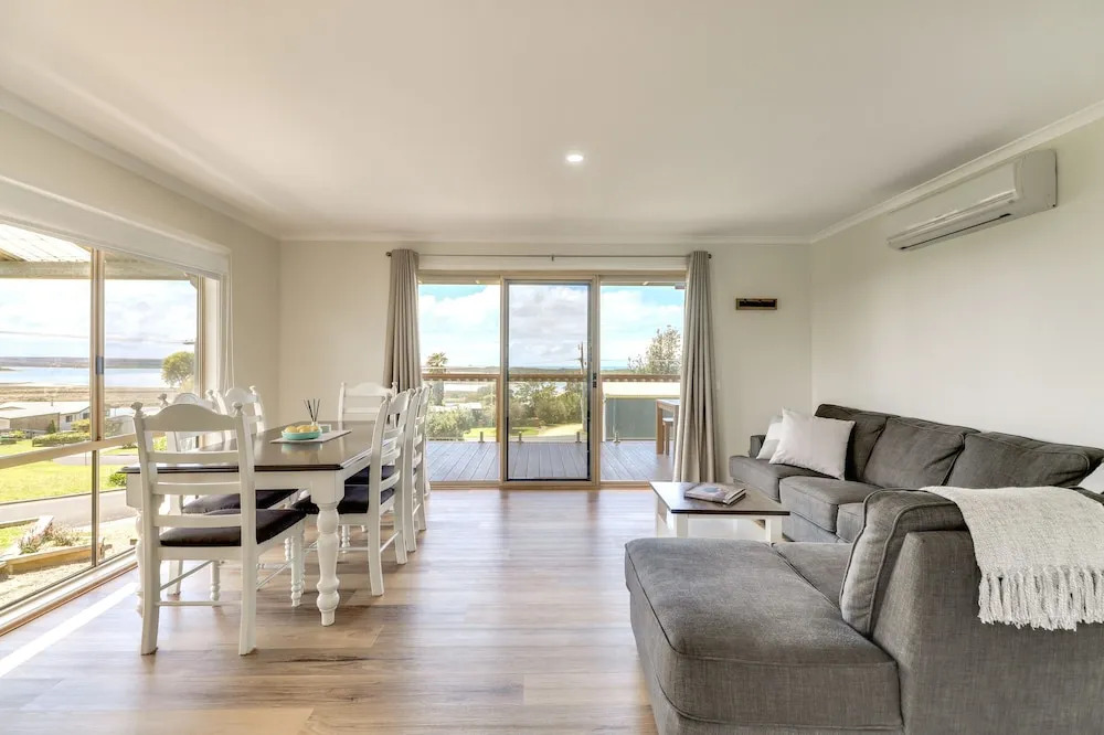 Outlook Views - Lake Tyers Beach Escape