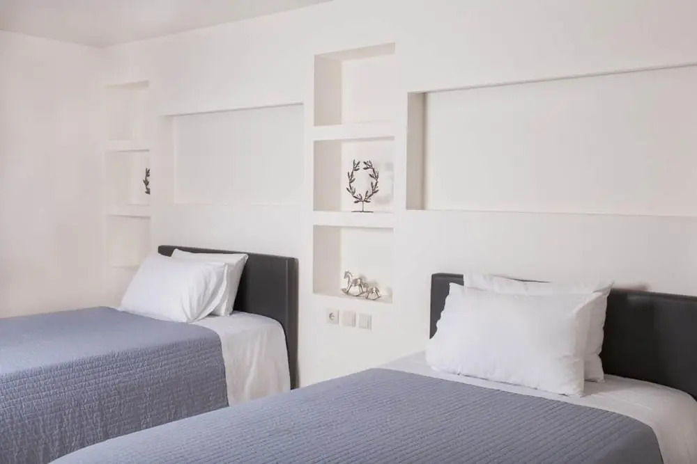 Melitini in Souda With 7 Bedrooms and 6 Bathrooms