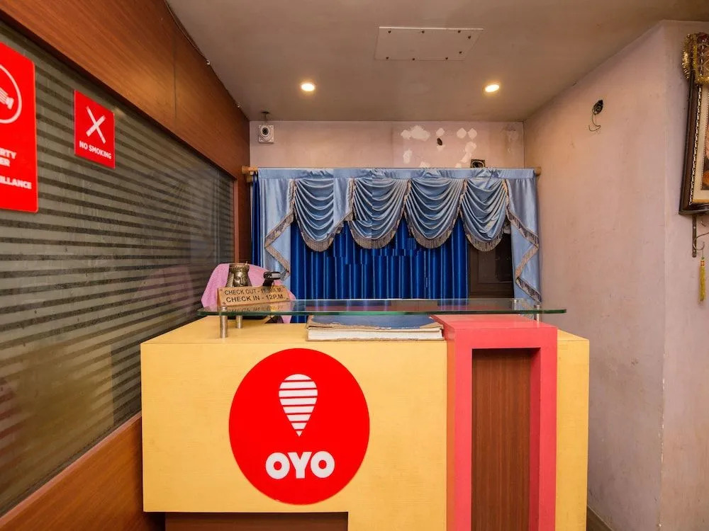 OYO 12803 Moon Light Hotel