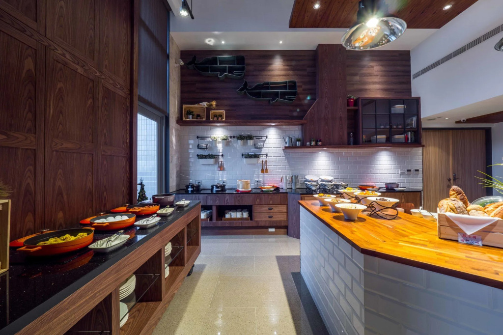 Watermark Hotel Kaohsiung Main Station
