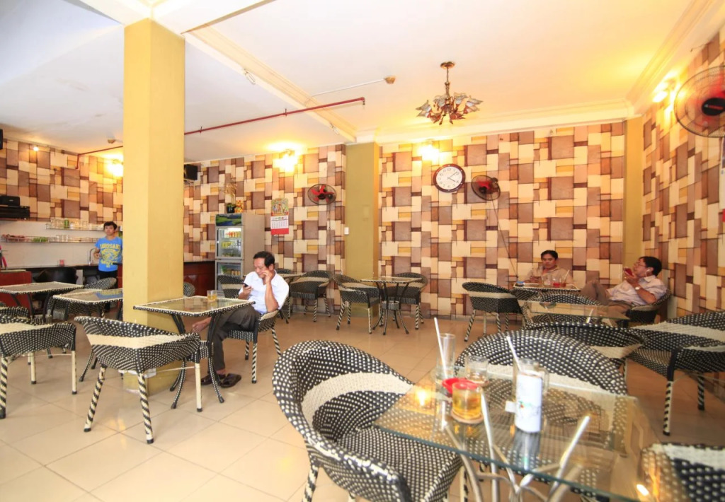 Truong Giang Hotel