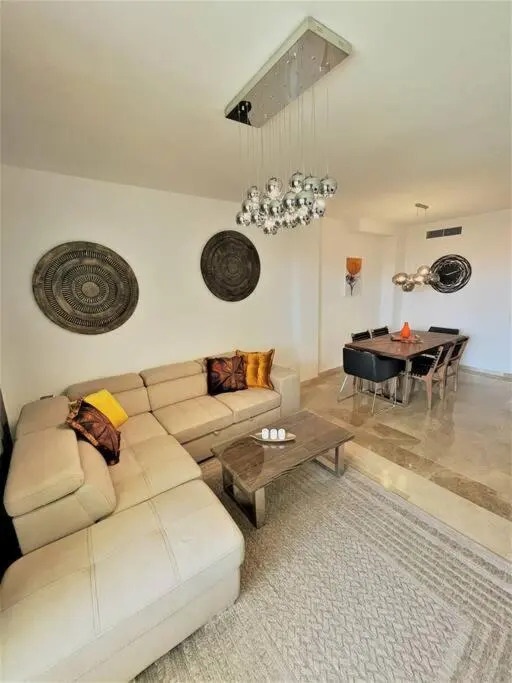 Modern and New 2 bed room Townhouse PA01