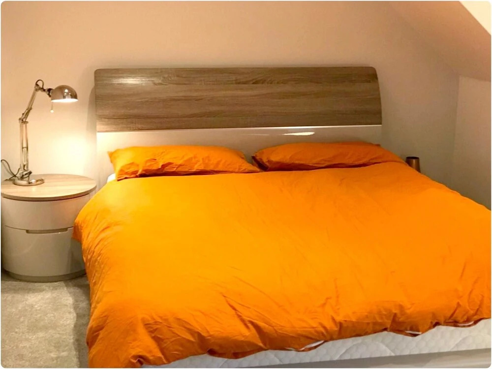 Villa With 3 Bedrooms in Isleworth