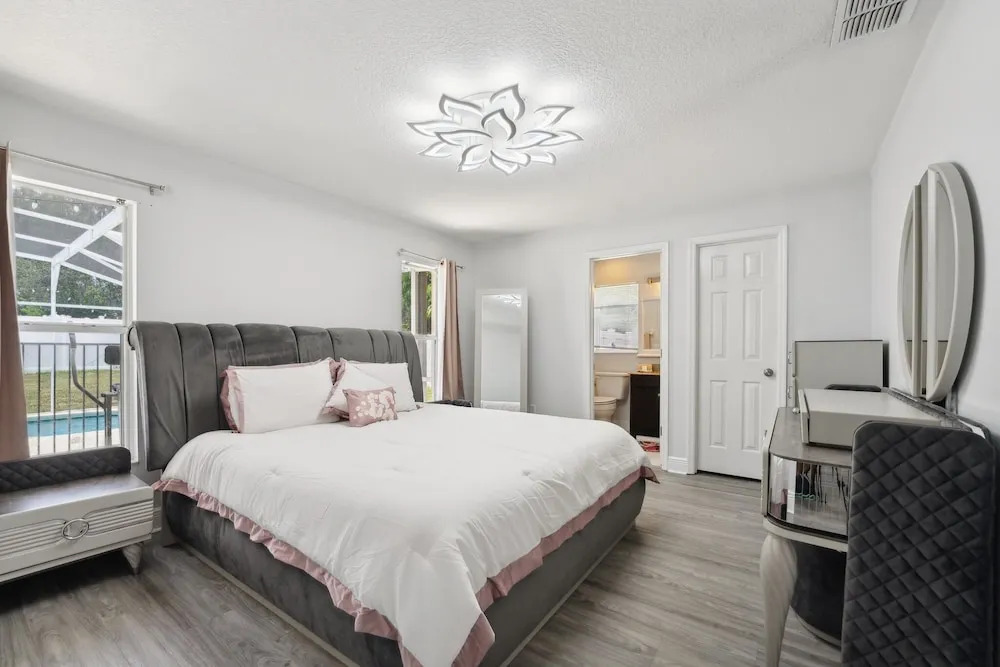 Charming Davenport Retreat With Private Pool 3 Bedroom Home by RedAwning