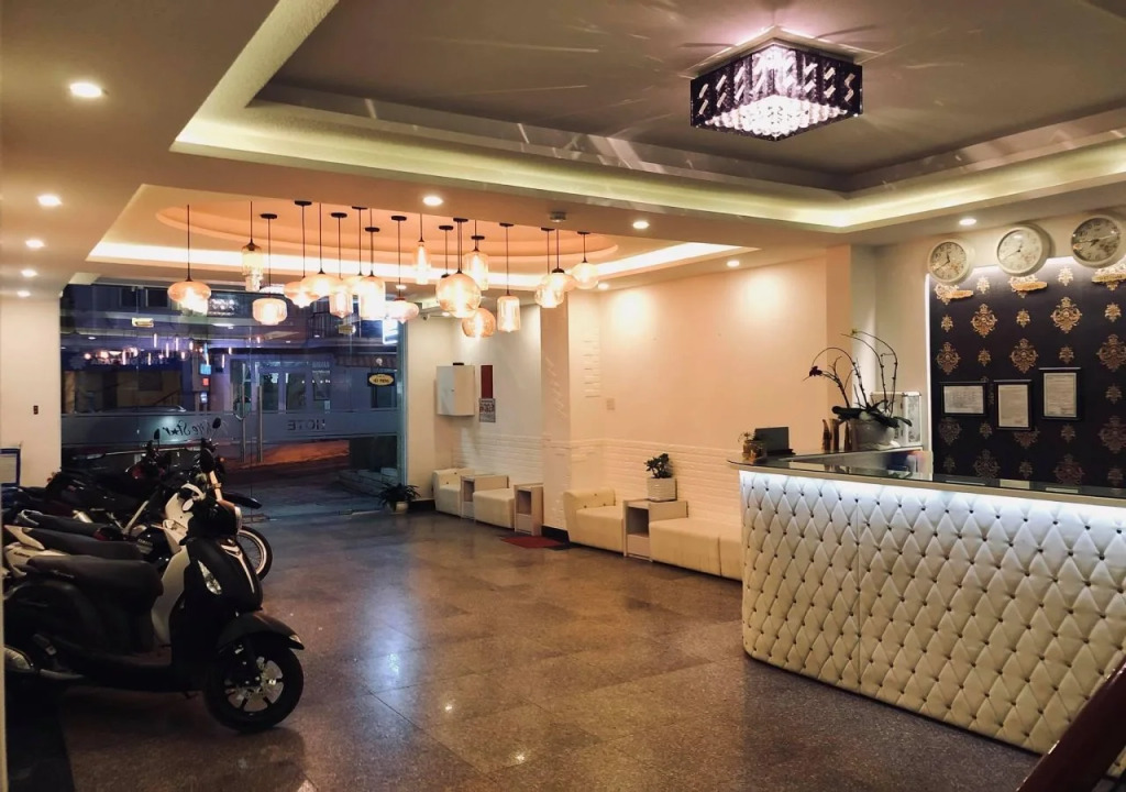 White Star Hotel