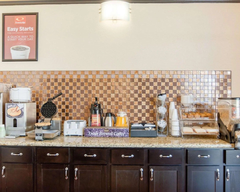 HomeStay Inn & Suites