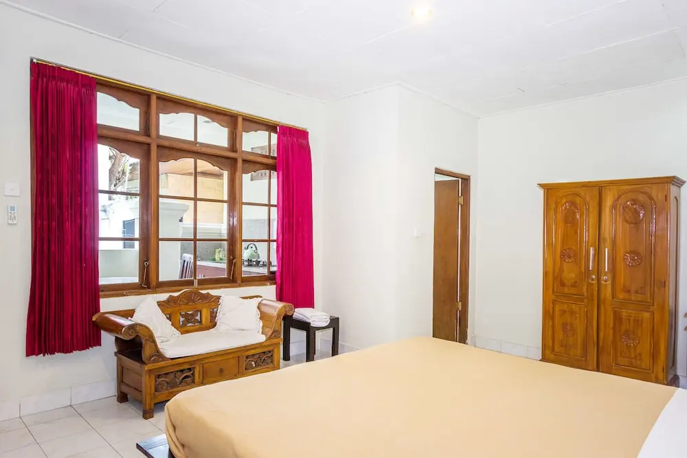 RedDoorz Sanur 3