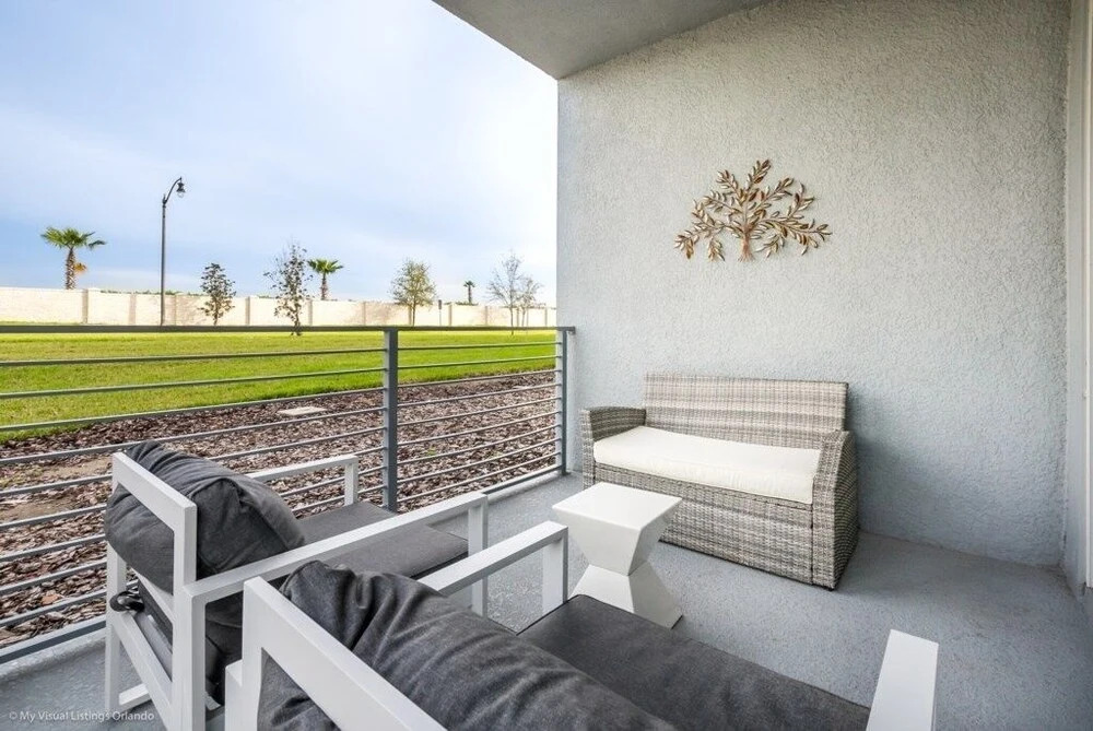 4741ct Unit101 Amazing Story Lake Brand New Condo 2 Bedroom Townhouse by Redawning