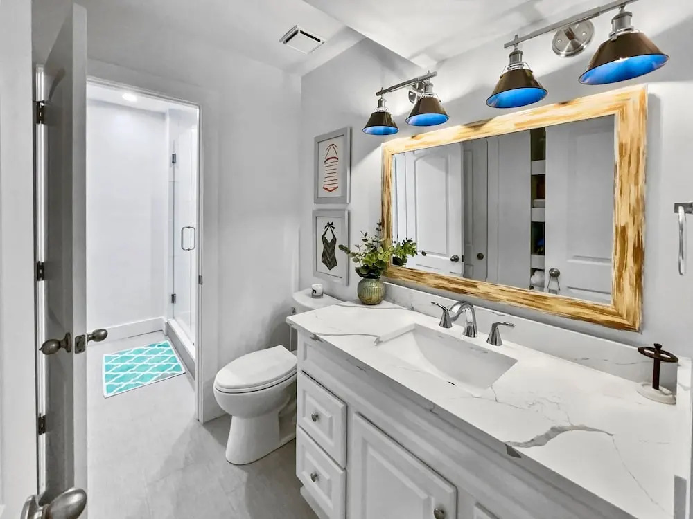 Endless Waves -208 ES - 1 Br condo by RedAwning