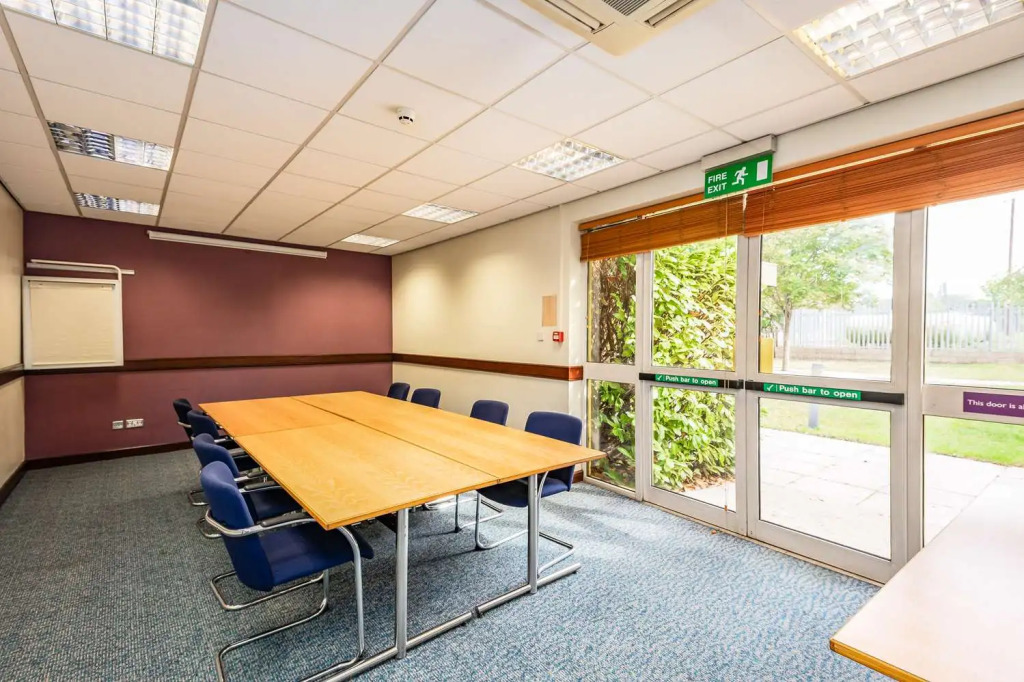 Premier Inn Peterborough (A1(M)J16)