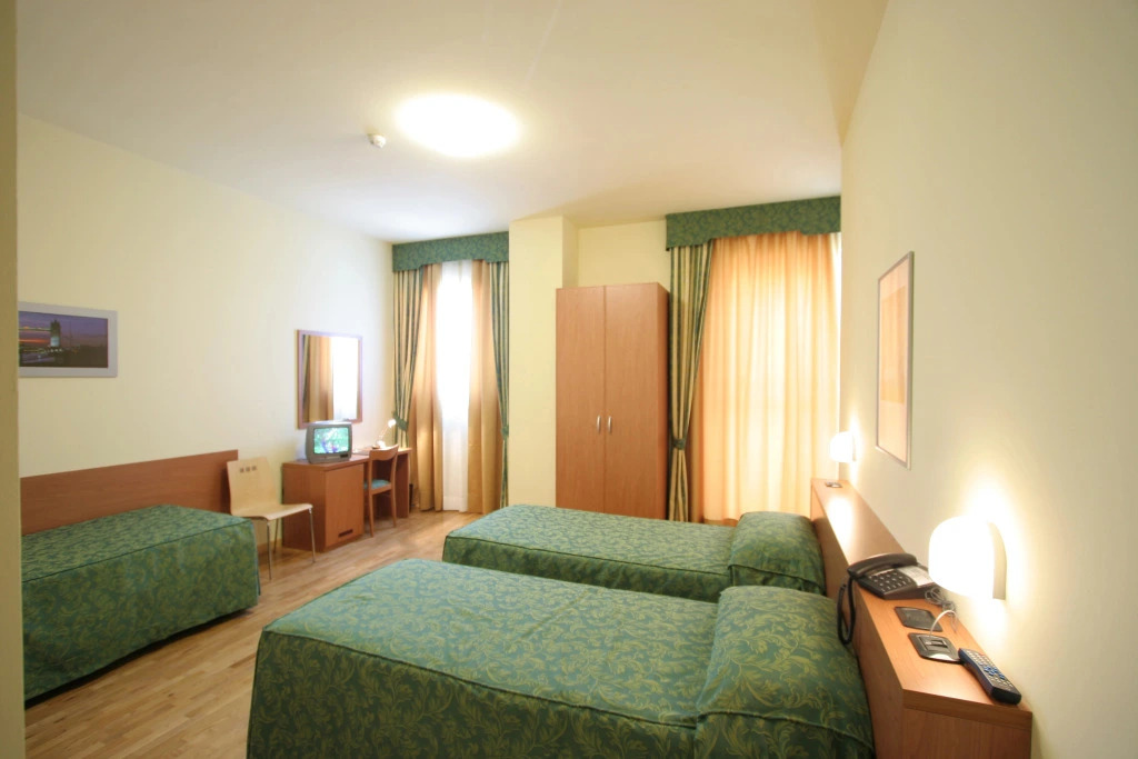 Dama Hotel