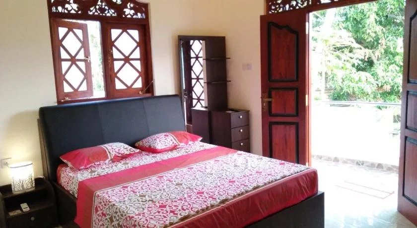 White Elephant Villa & Restaurant