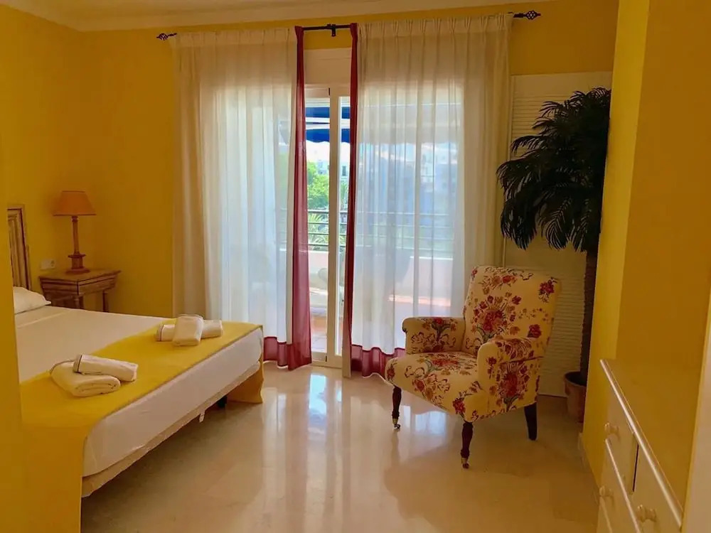 Apartment with 2 Bedrooms in Marbella, with Wonderful Mountain View, Pool Access And Furnished Terrace - 300 M From the Beach