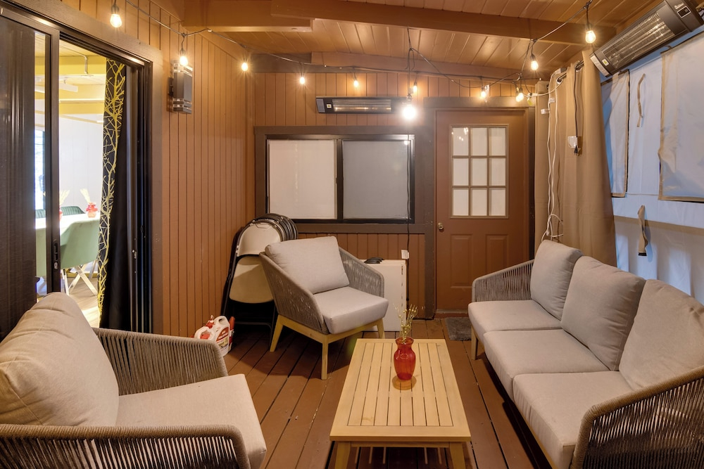 Outdoor Oasis in Pine Mountain Club! Cabin Getaway