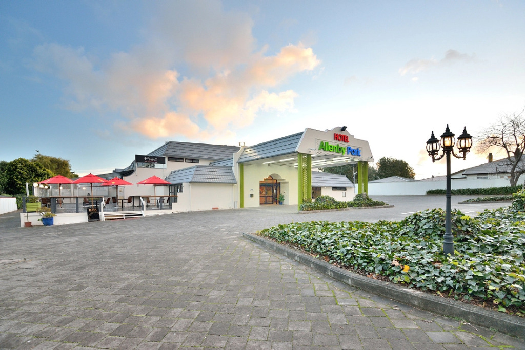 Manukau Hotel & Conference Centre