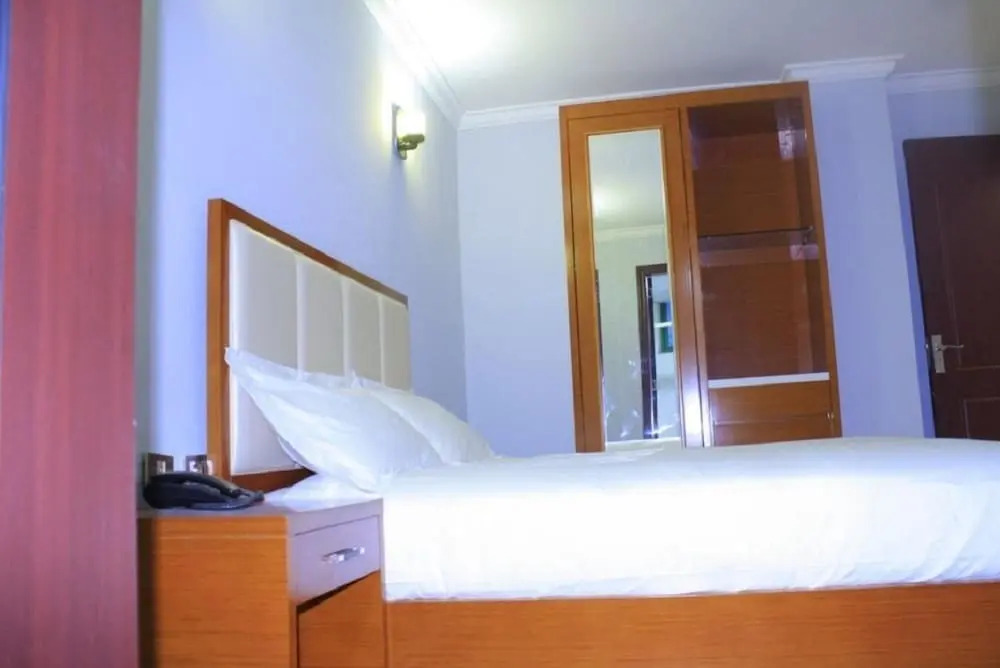 Golden Park Apartment Hotel