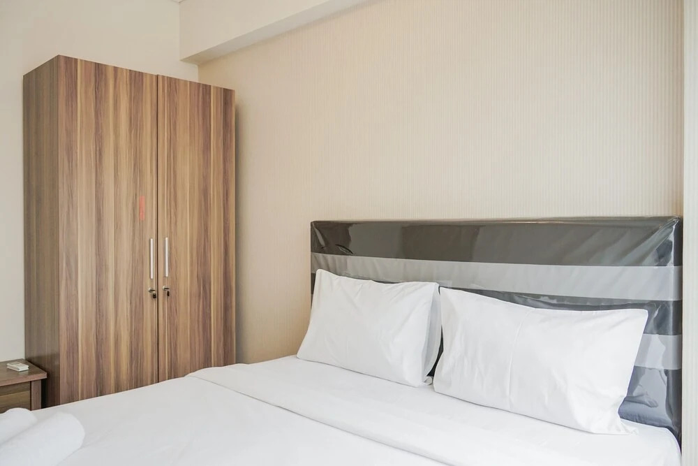 Comfortable and Simple 2Br Apartment at 19 Avenue
