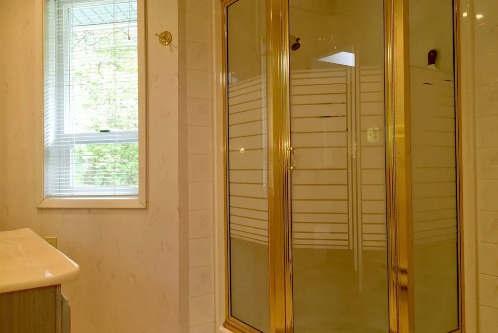 Snowline Cabin 13 - An Architectural Gem Pet Friendly With Wi-fi