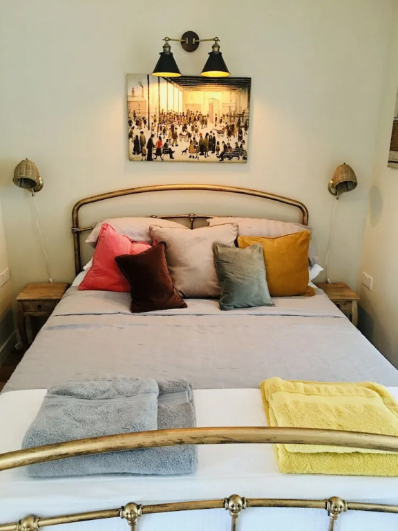 The Art Attic a Stylish Boutique Apartment