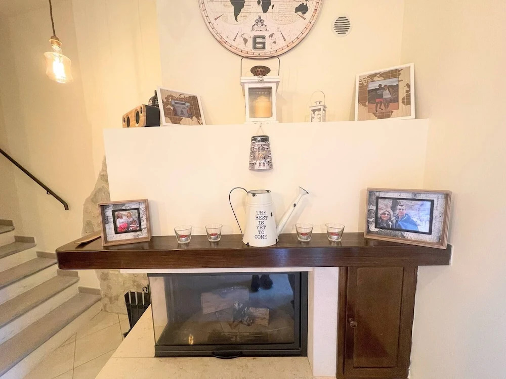 Elegant Apt Spoleto A1 Train Station 2 kms Sleeps 6