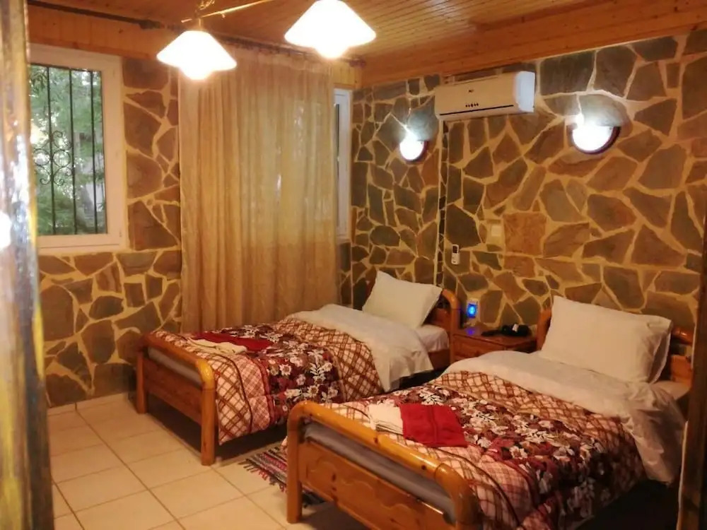 Apartments Zoumperi