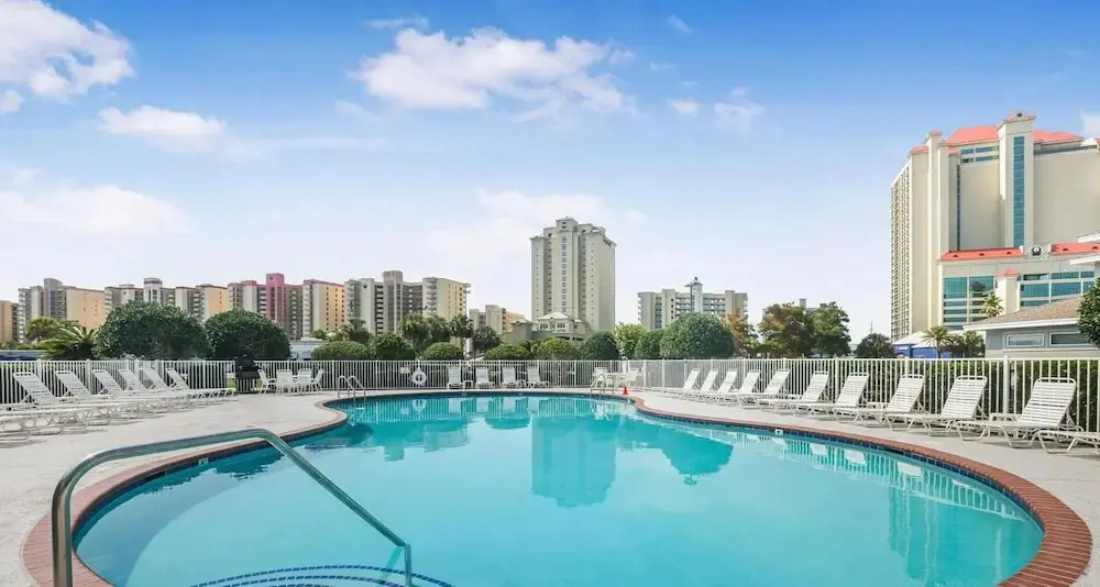 Romar Lakes 104B