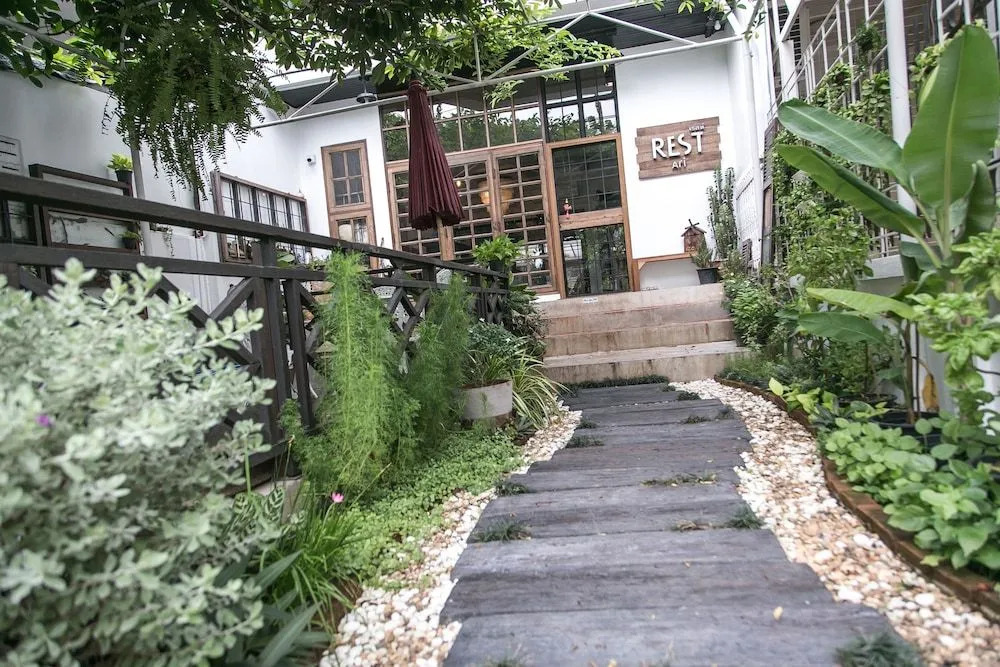 REST Ari Hostel