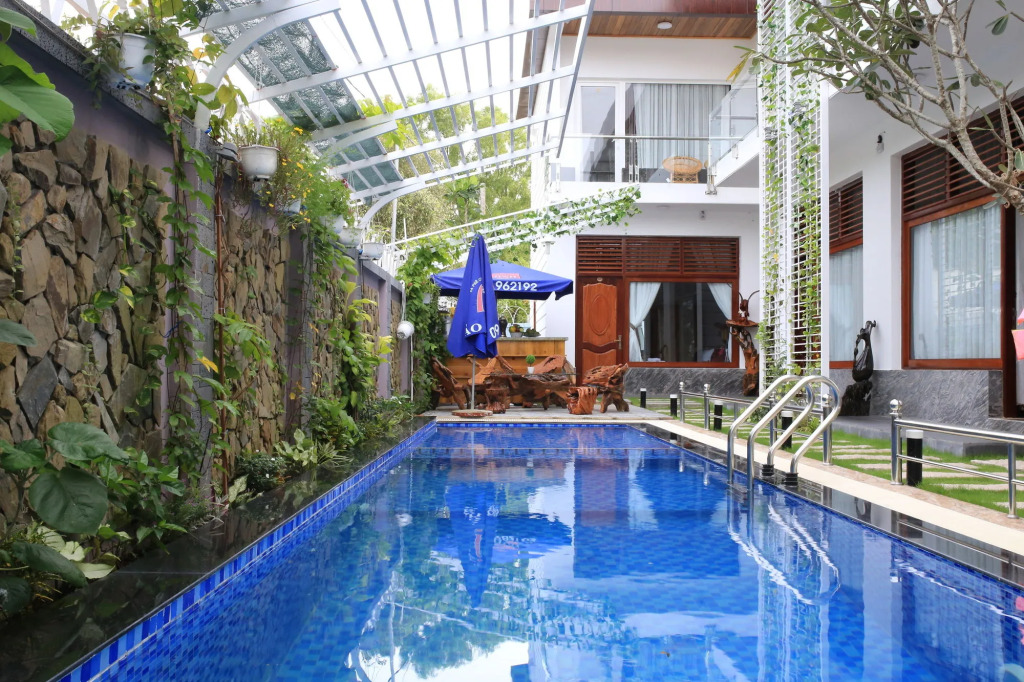Hotel Blue Dragon