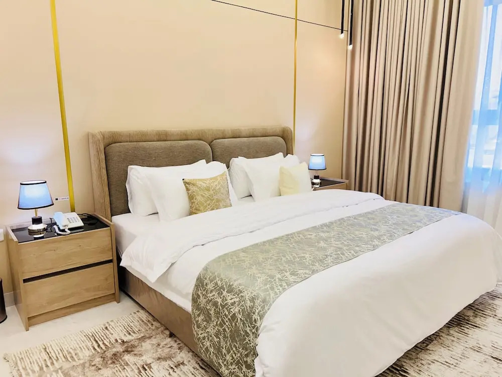 Lavin Suites Serviced Apartments