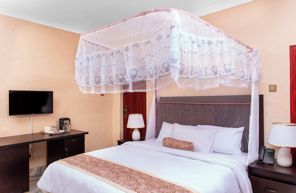 Lavish Suites