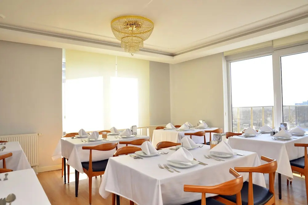 Double Park Suites