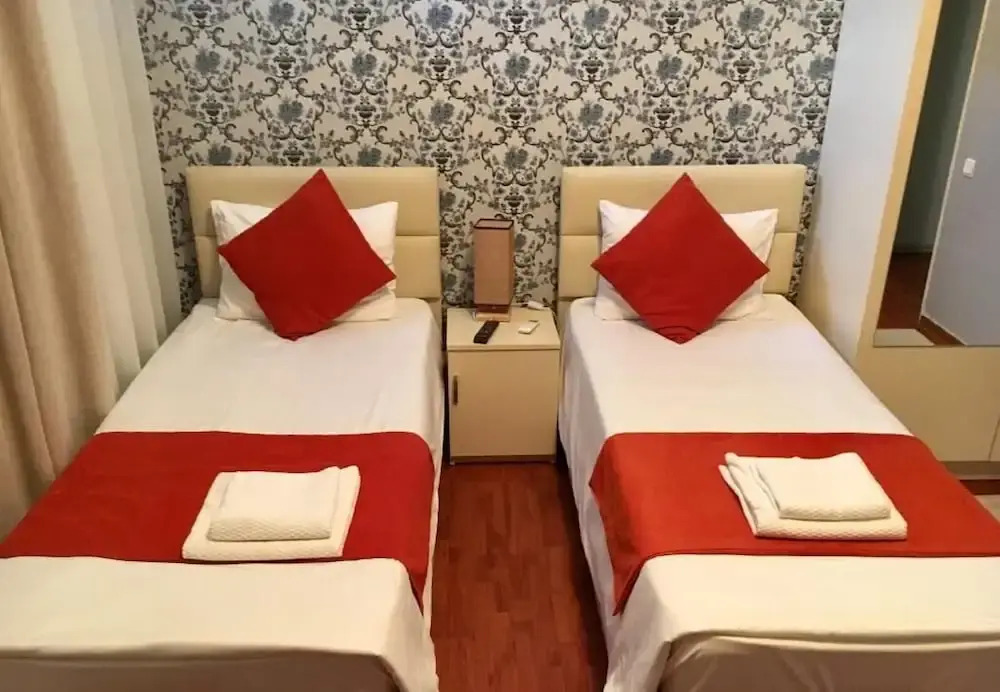 Hotel Nameless