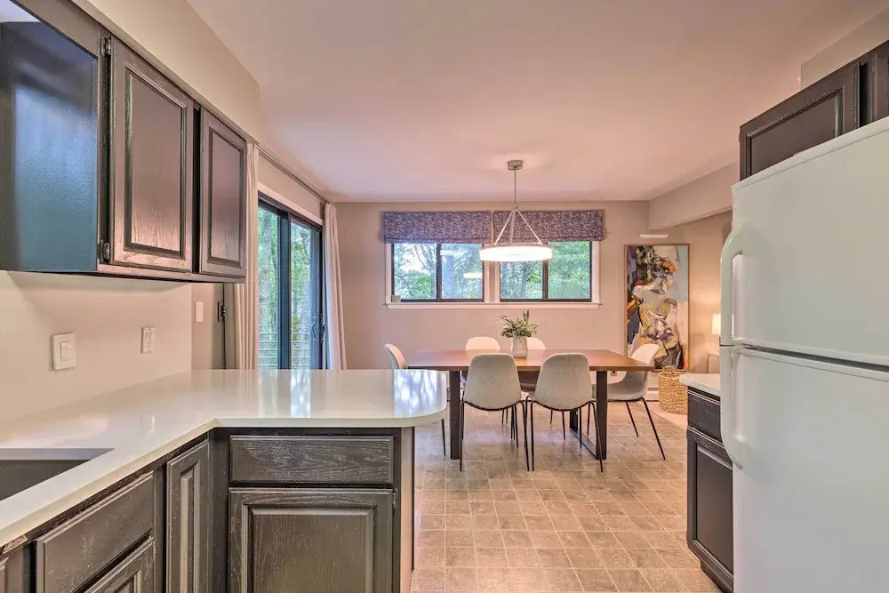 Unique Southampton Getaway w/ Rooftop Deck!