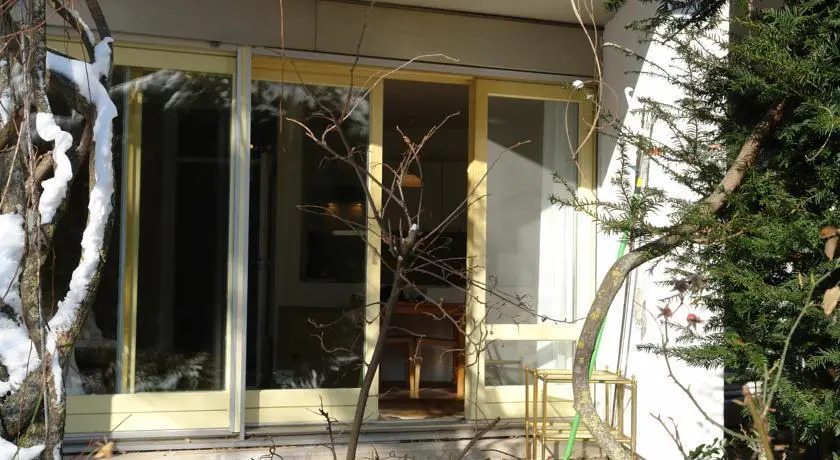 Nanuk Apartment 2