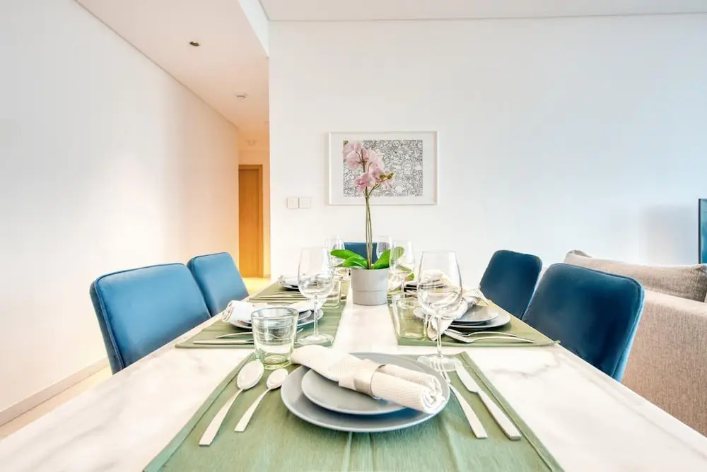 Smart and Contemporary Apt With Burj Khalifa View