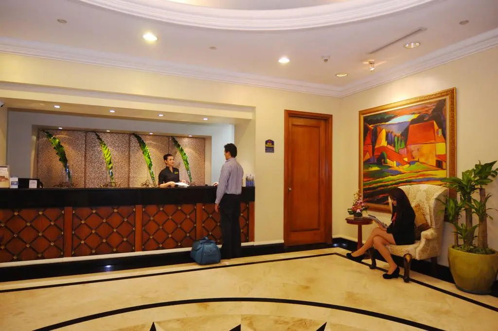 Oxford Suites Makati