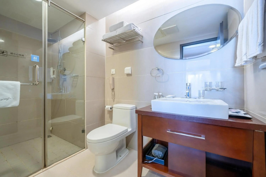 Qingdao Housing International Hotel